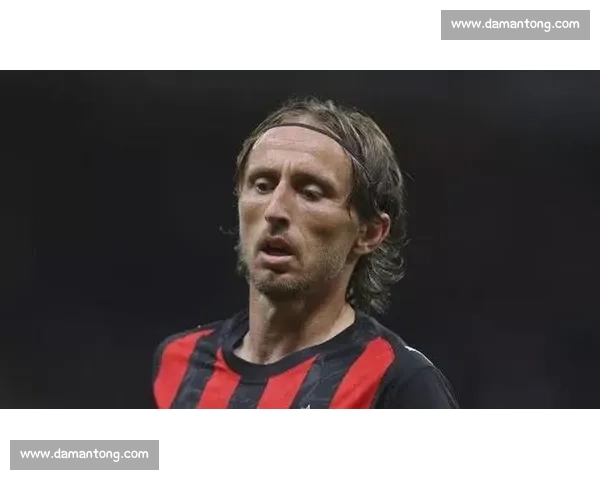 卡拉泽盛赞阿莱格里与莫德里奇,盼米兰重现欧冠辉煌 卡拉泽盛赞阿莱格里与莫德里奇,盼米兰重现欧冠辉煌