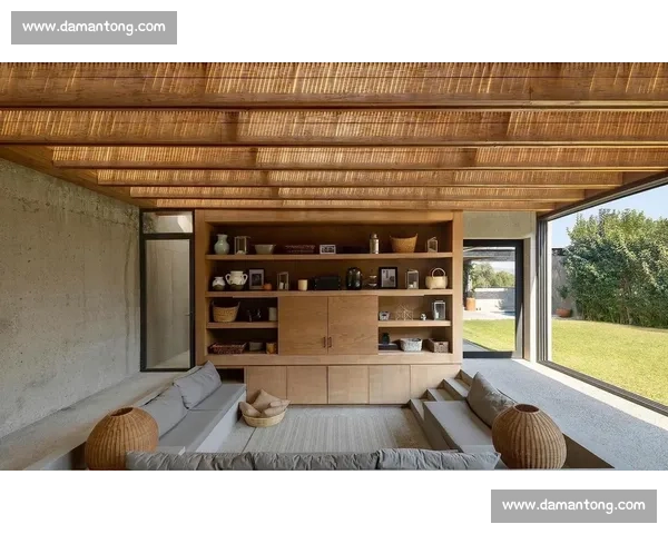 墨西哥侘寂美学度假别墅：光与空气的交响诗 Romero de la Mora